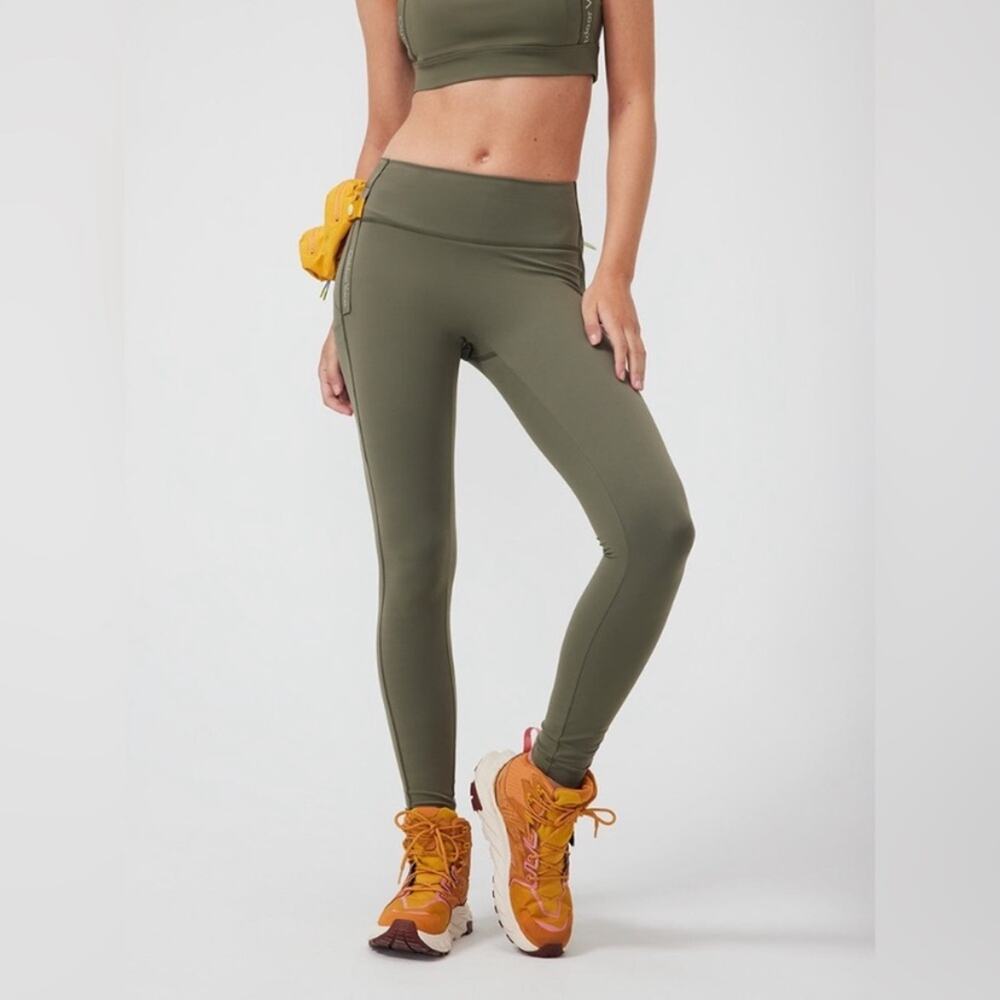 Outdoor Voices Snacks Tea Tree Olive Green Women's Leggings size XS